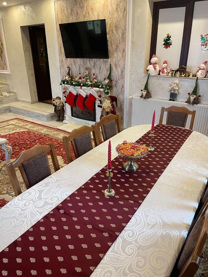 Casa Cu Pitici Pensionat Vama  Eksteriør billede